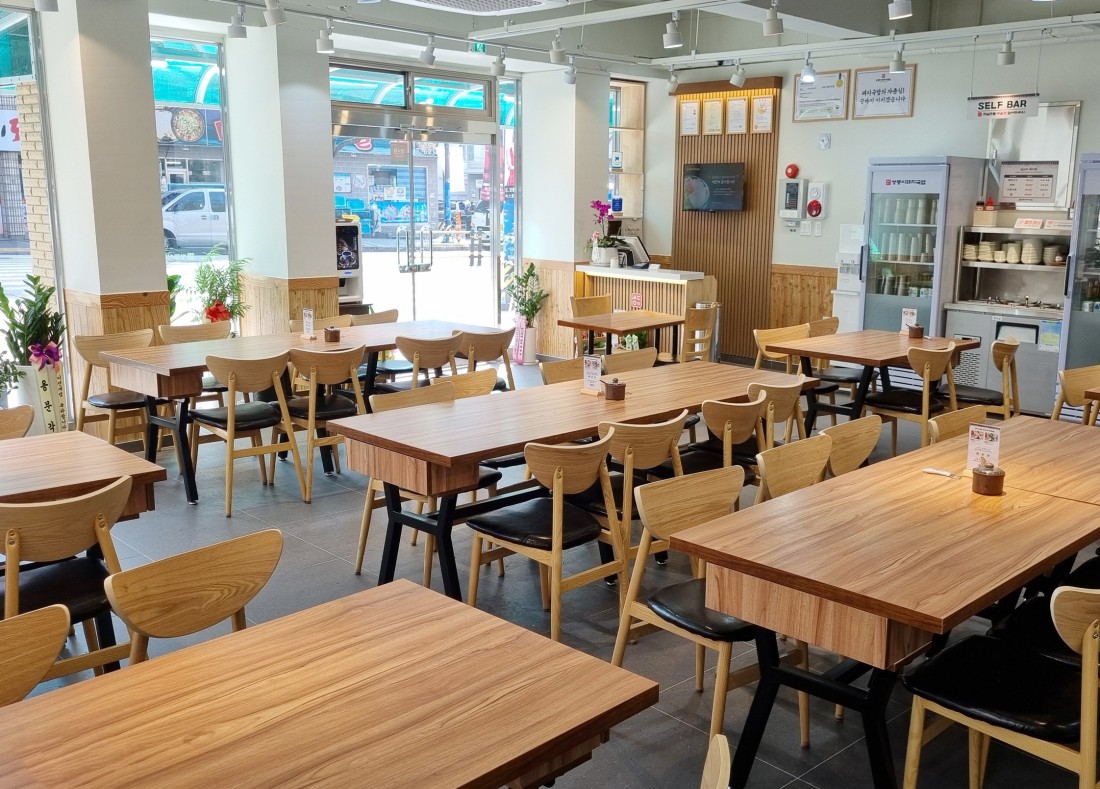 쌍둥이돼지국밥 대연점