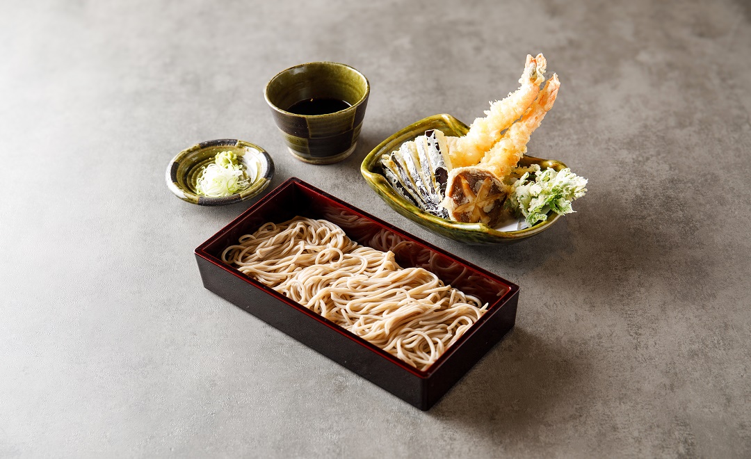 Soba with Assorted Deep-fries