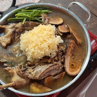 Whole Duck Soup with Medicinal Herbs (1 Duck)
