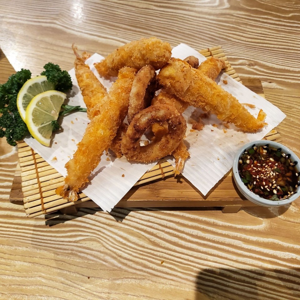 Set Menu A for 2 People (Regular Assorted Sliced Raw Fish for 2 People + Deep-fried Shrimp)