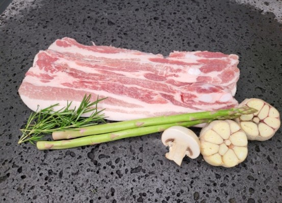 Sow Whole Pork Belly 100g