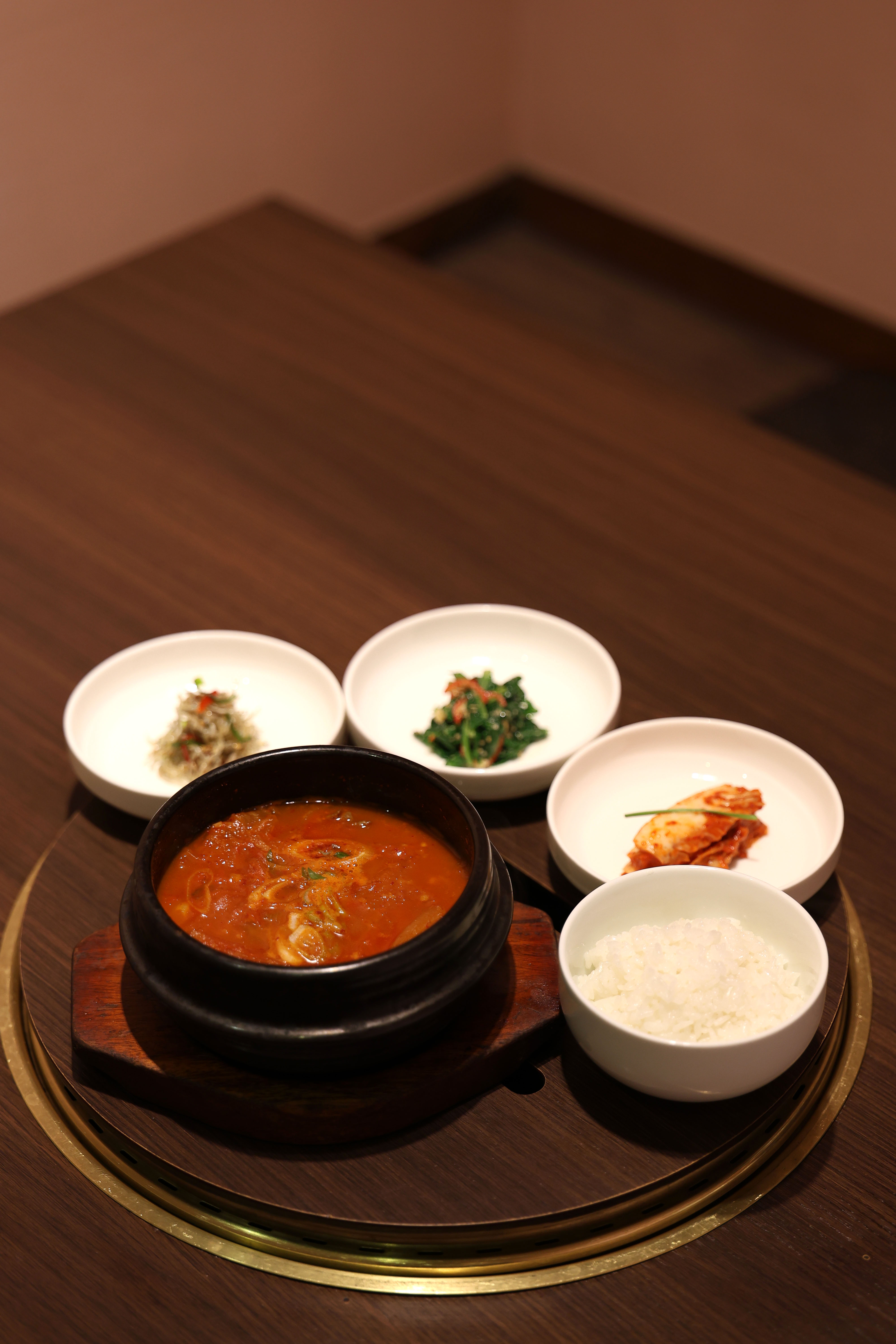 Hae-nam Aged Kimchi Stew (Mukeunji Jjigae)