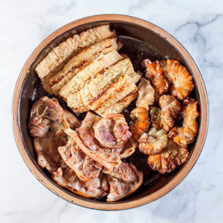 4 People Huddle Together (Fresh Intestines + Pork Mesentery + Intestines with Green Onion)