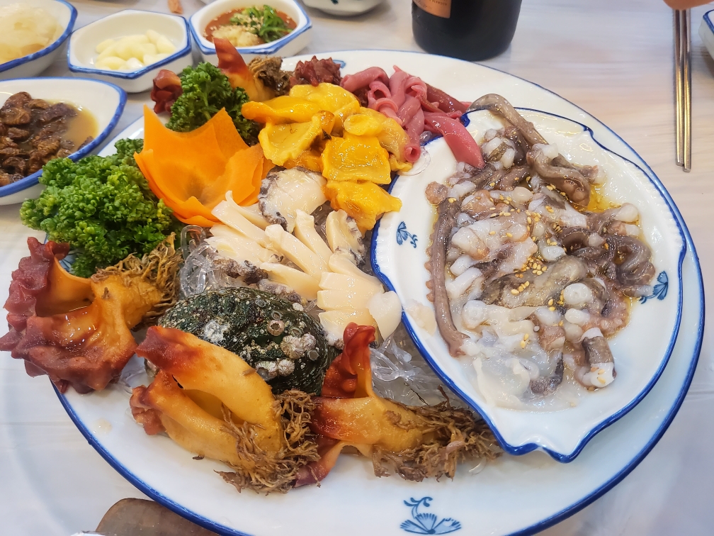 Seafood (reservation required, inquiry)