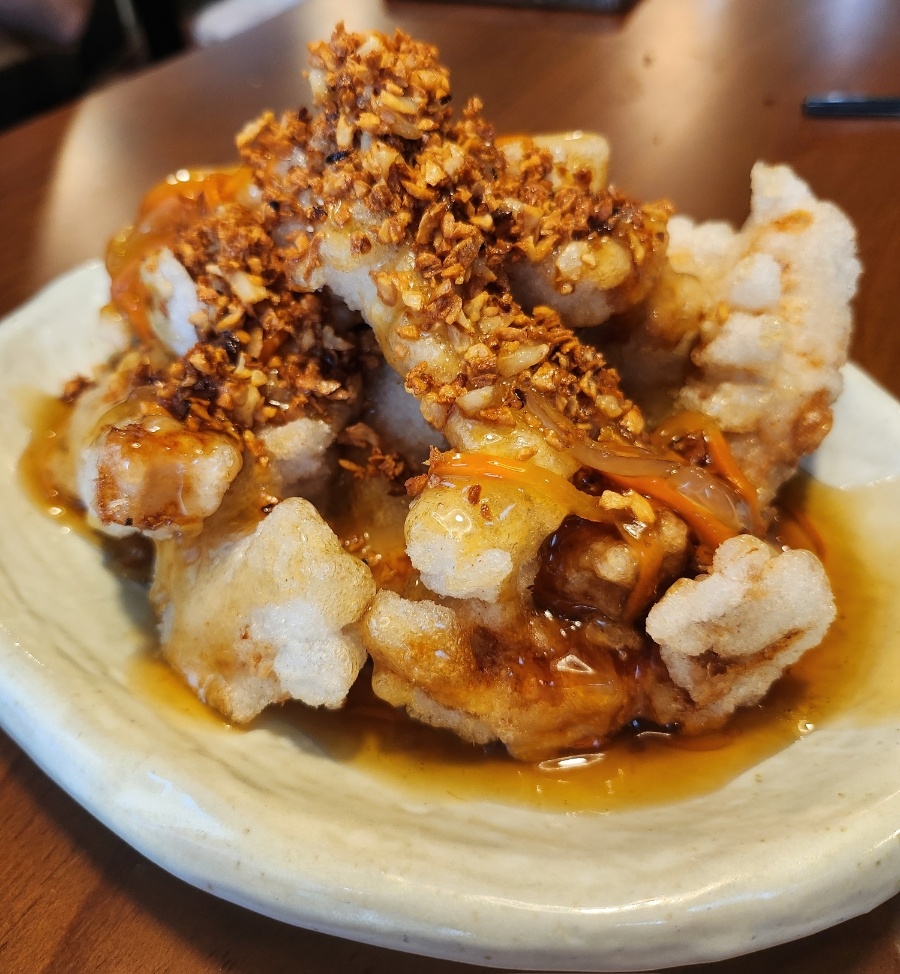 Deep-fried Pork and Garlic with Sweet and Sour Sauce
