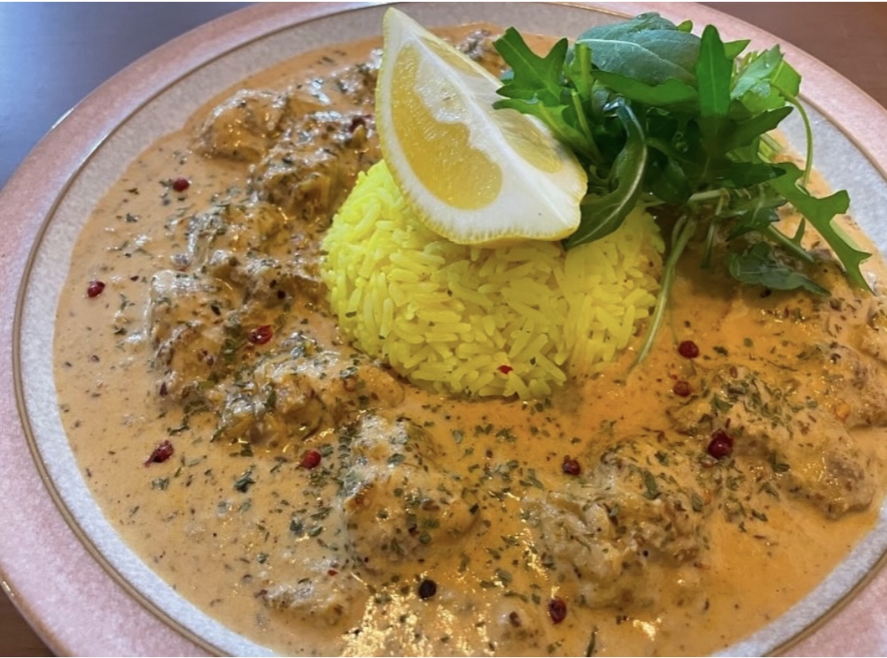 Cashew Nut Cream Chicken Curry