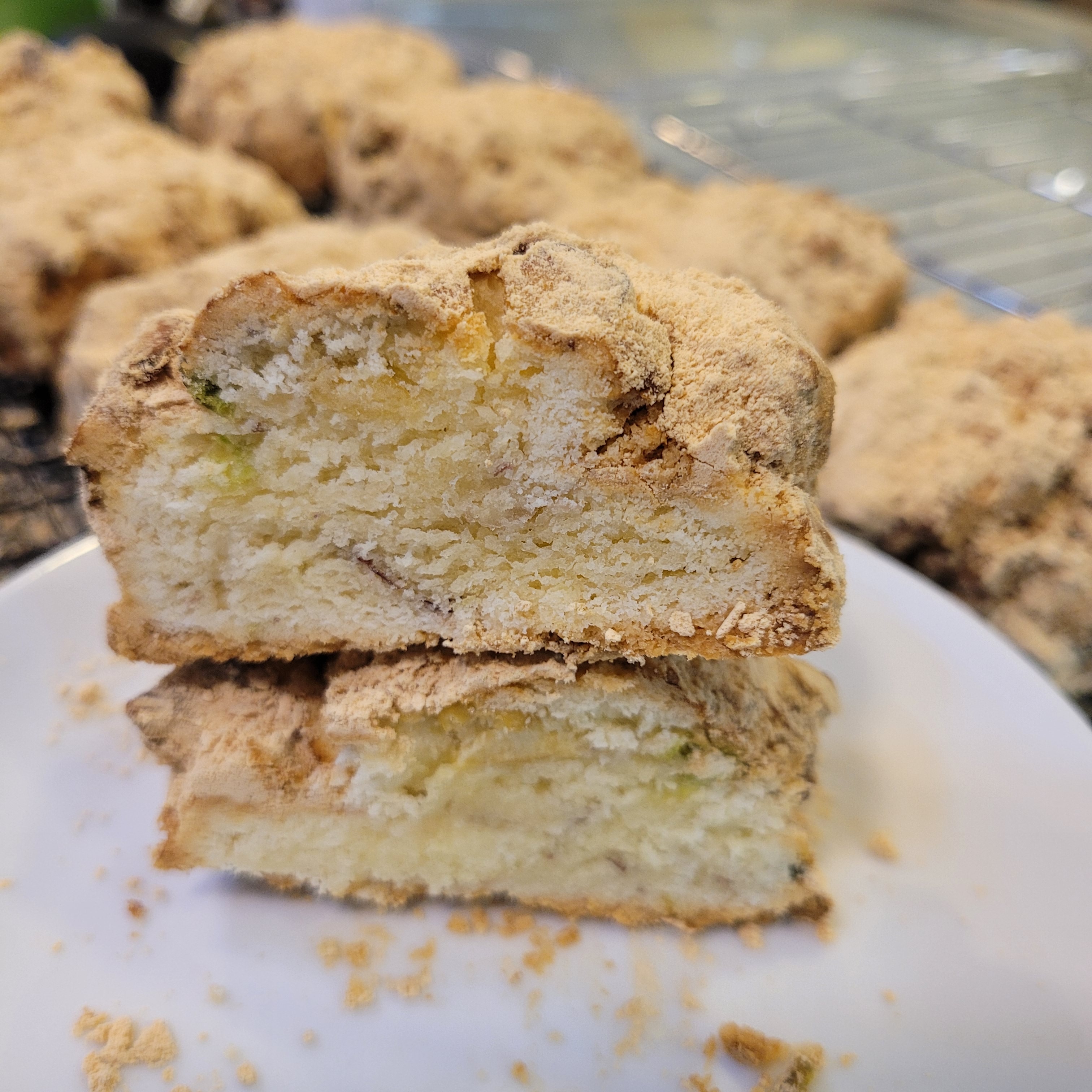 Bean-powder-coated Scone