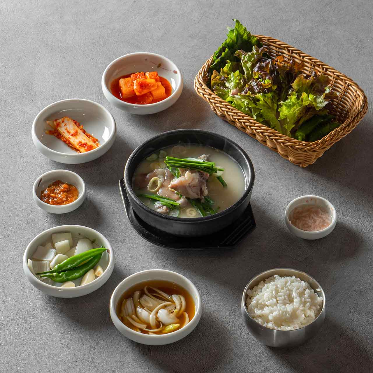 Braised Pig’s Feet and Rice Soup