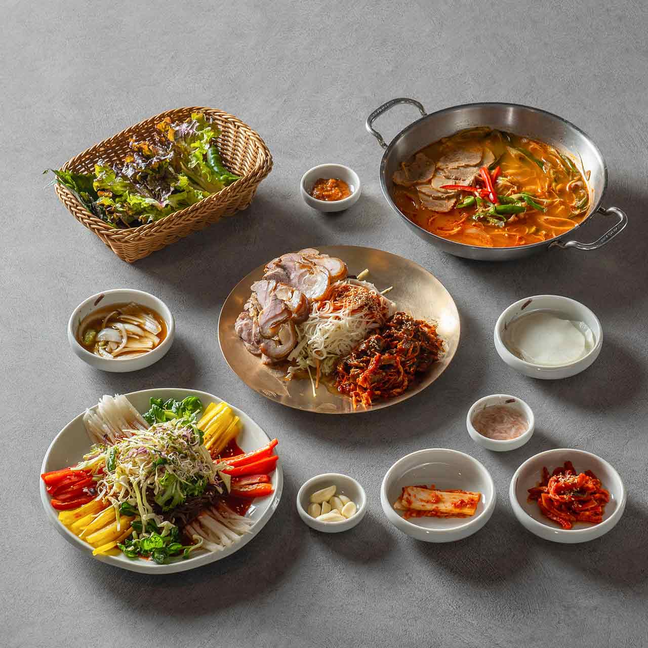 Braised Pigs' Feet with Sea Snail + Buckwheat Noodles with Fruit + Hangover Soup