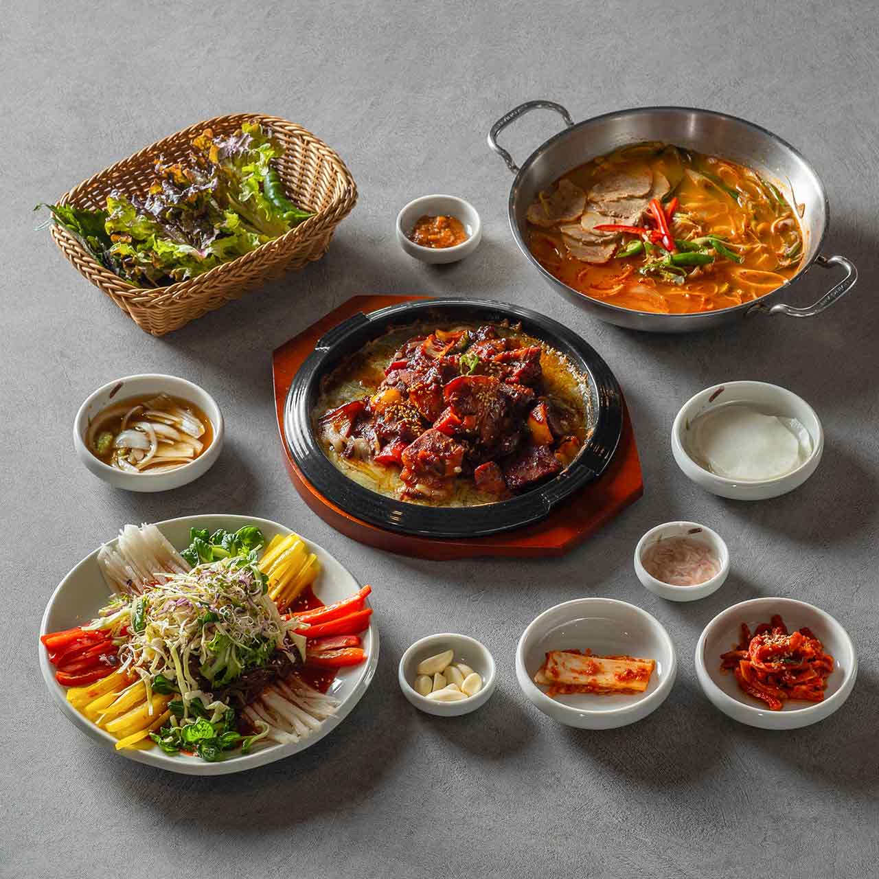 Spicy Braised Pigs' Feet + Buckwheat Noodles with Fruit + Hangover Soup