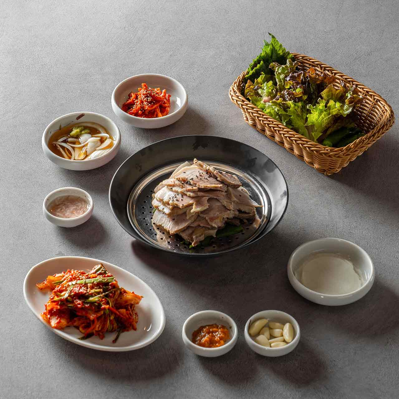 Kimchi Cabbage Wraps with Pork