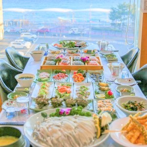 Lobster and Raw Fish Course Meal , for 1 Person