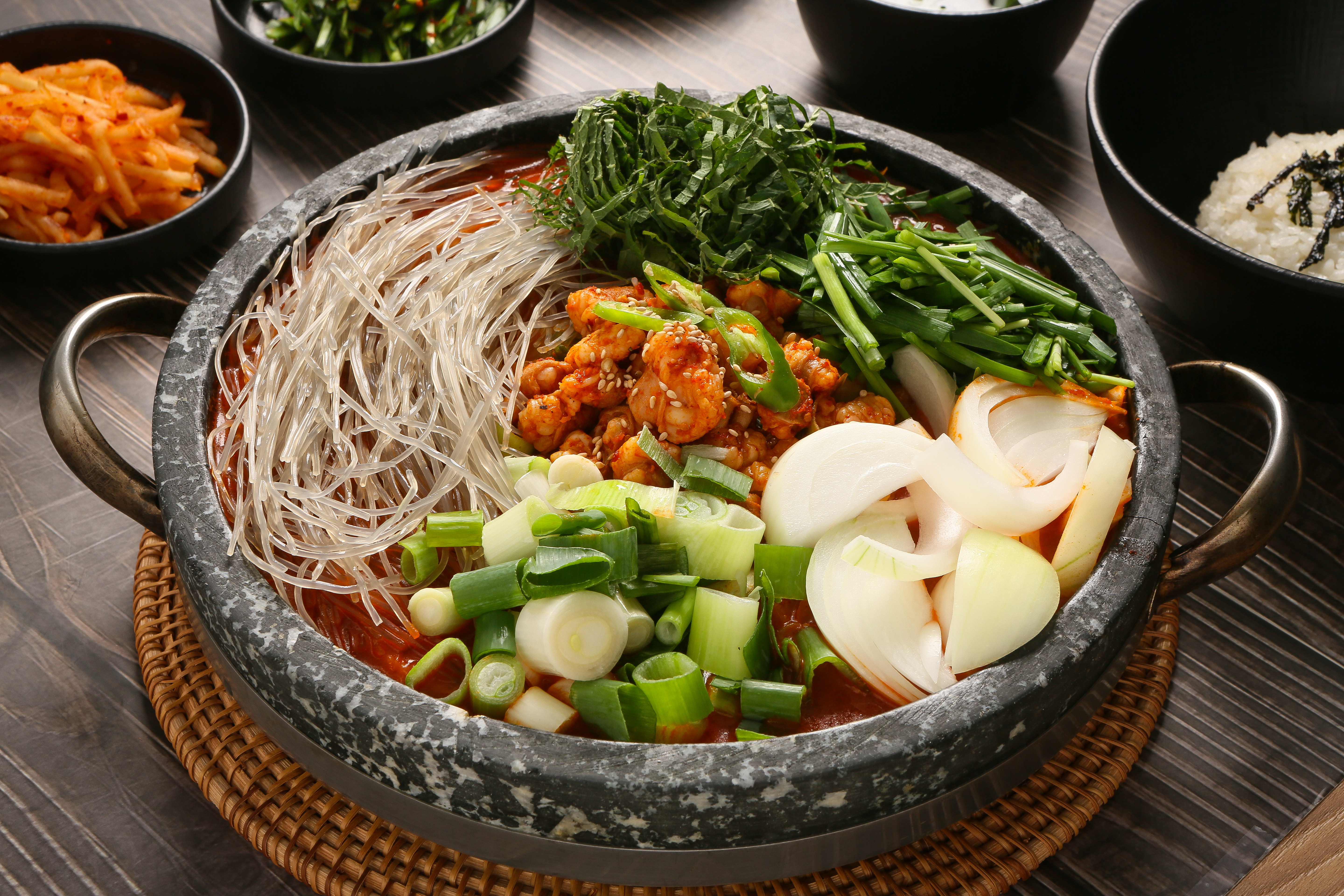 Korean Beef and Beef Tripe Hot Pot (for 4 Person)