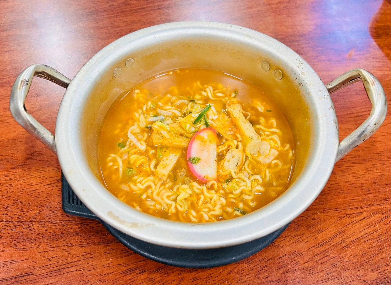 Fish Cake Instant Noodles