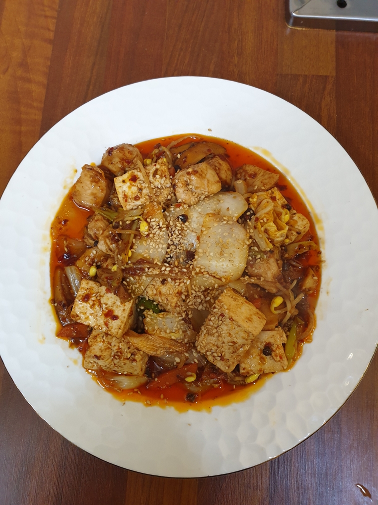 Stir-fried Mala Bean Curd and Chicken (For 2 Persons)