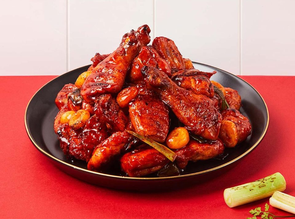 Charcoal-grilled Red Seasoned Chicken