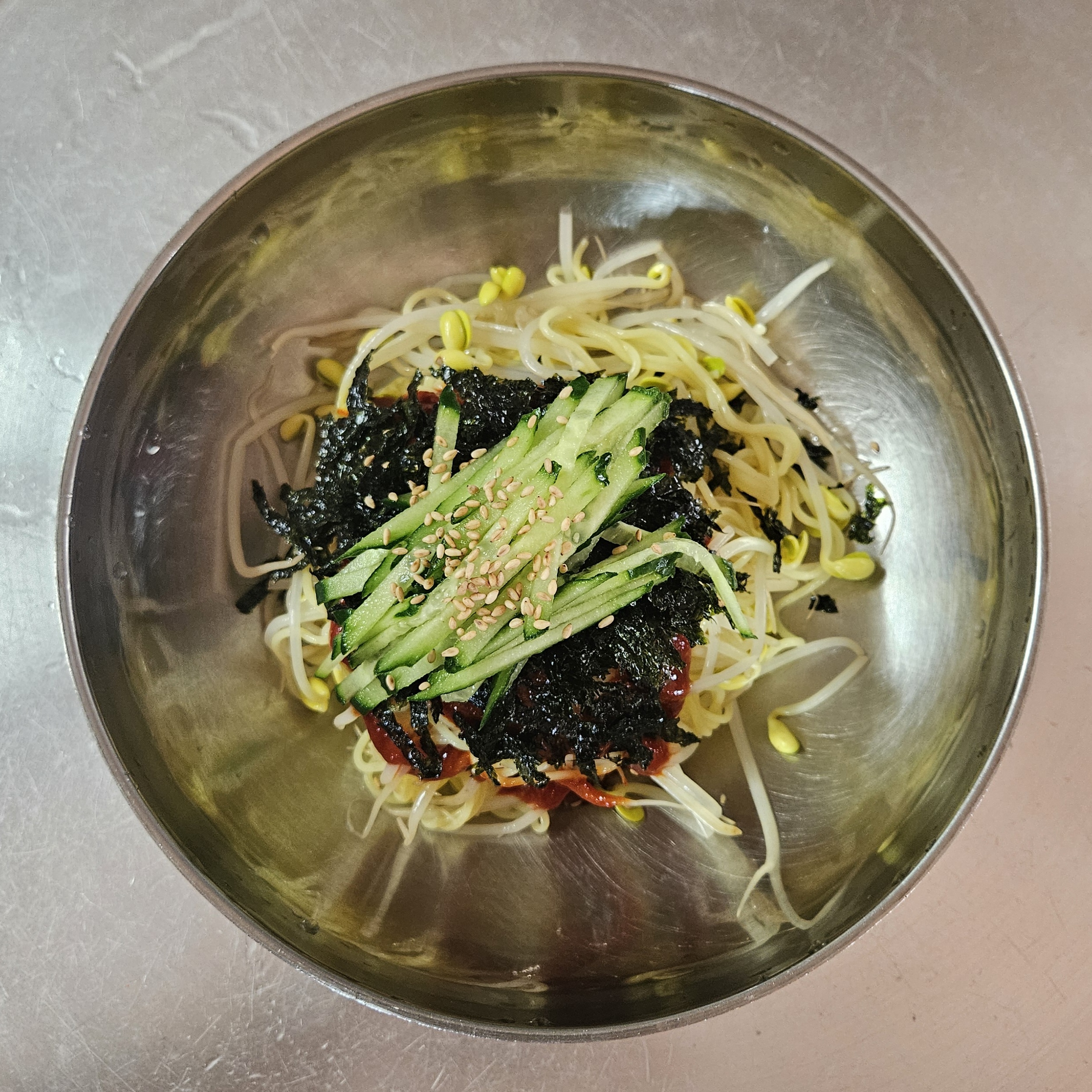 Spicy Noodles with Bean Sprout