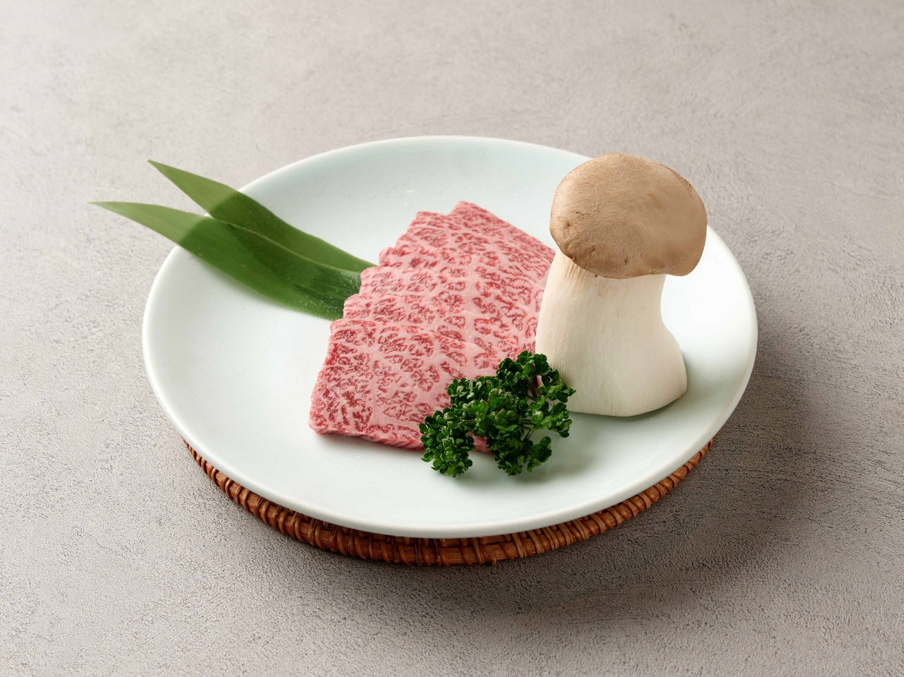 살치살