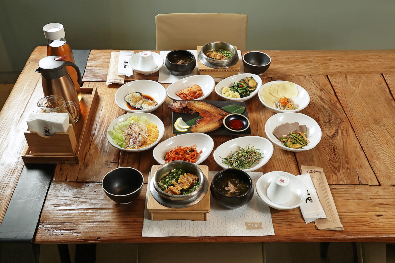 Sea B Abalone Hot Stone Pot Rice + Barley-aged Dried Yellow Croaker