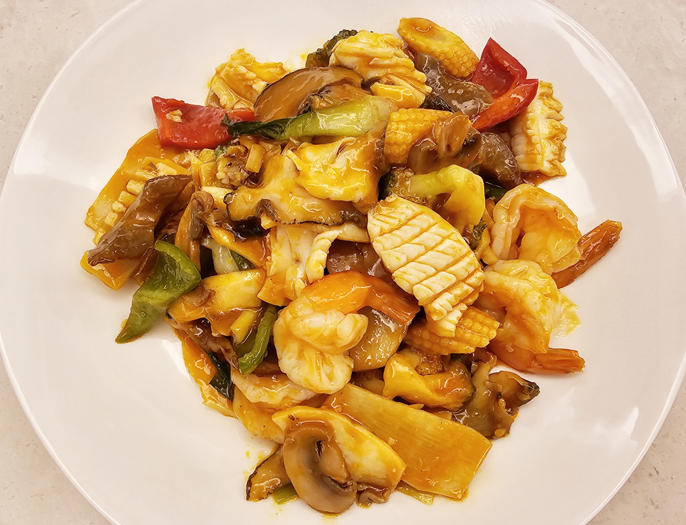Stir-fried Seafood and Vegetables