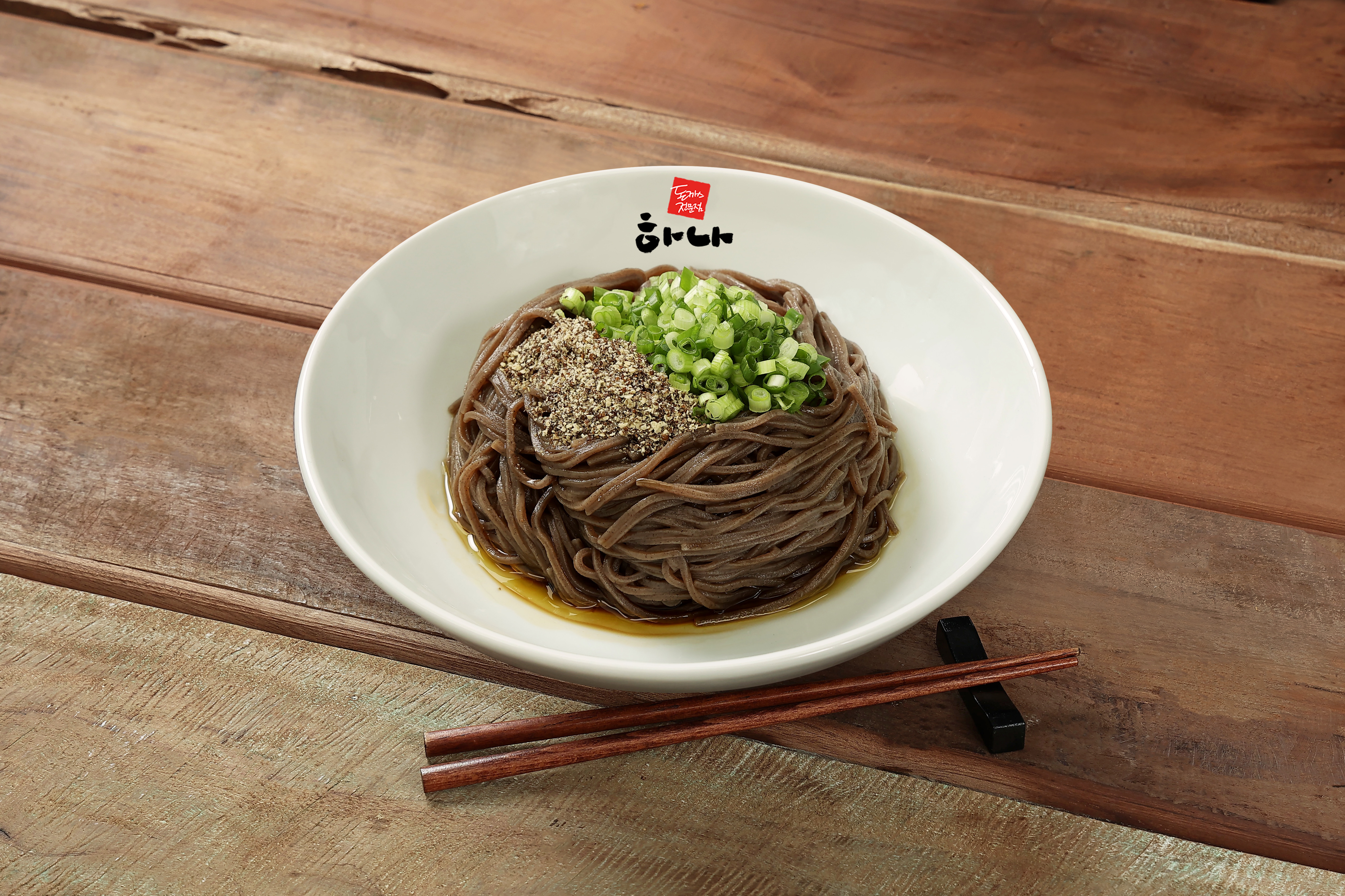 Perilla Oil Spicy Buckwheat Noodles