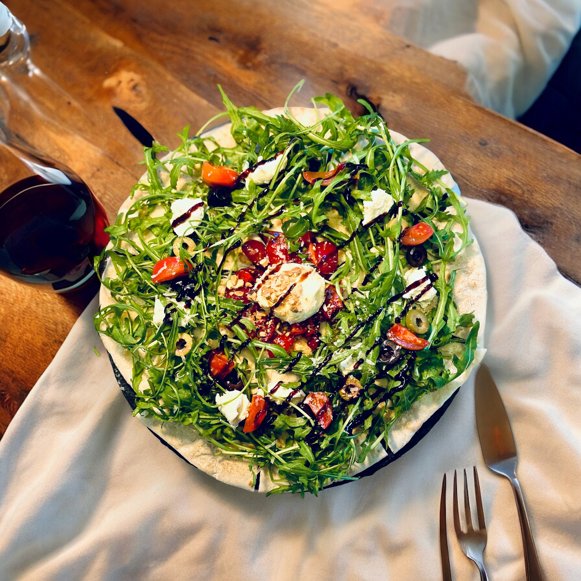 Guilt-Free Green Temptation, Arugula Pizza