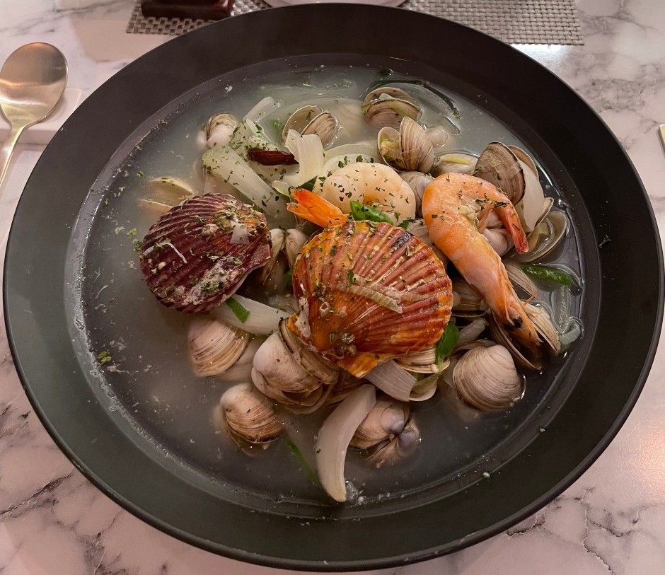 Steamed Shrimp and Clams