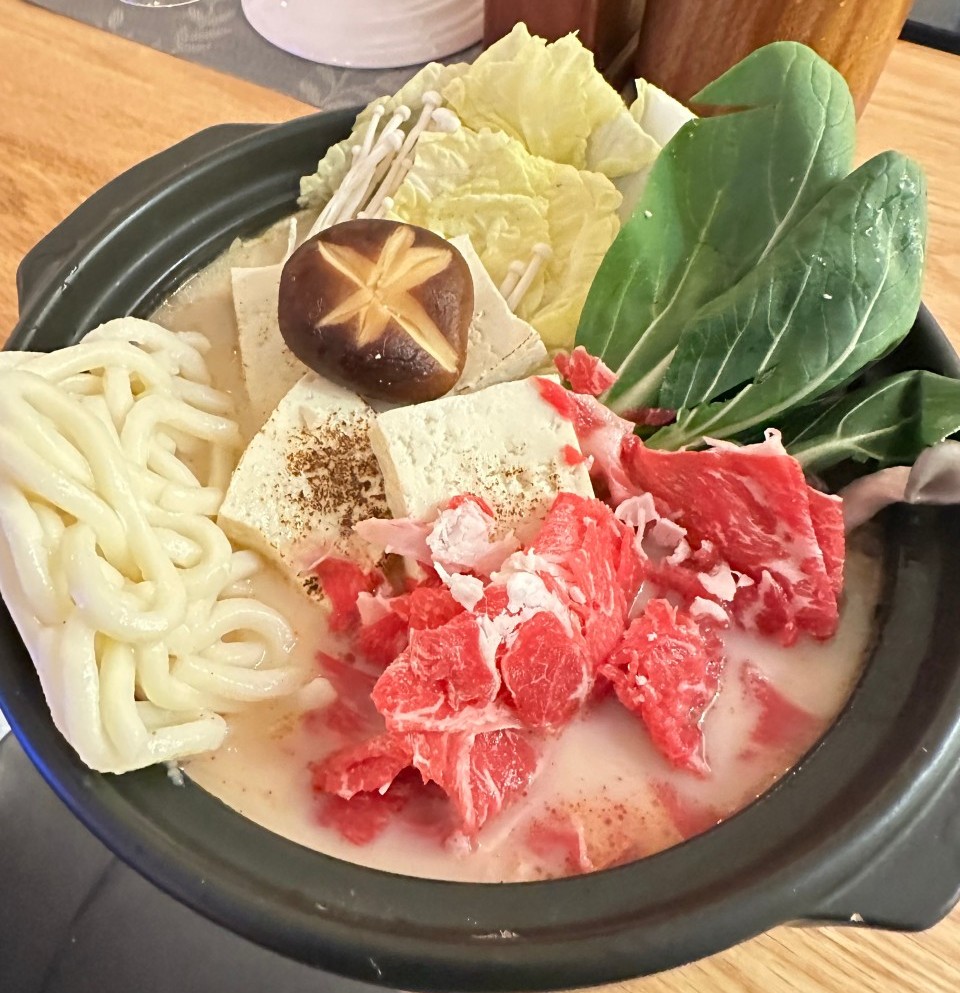 Dongbaek Hot Pot