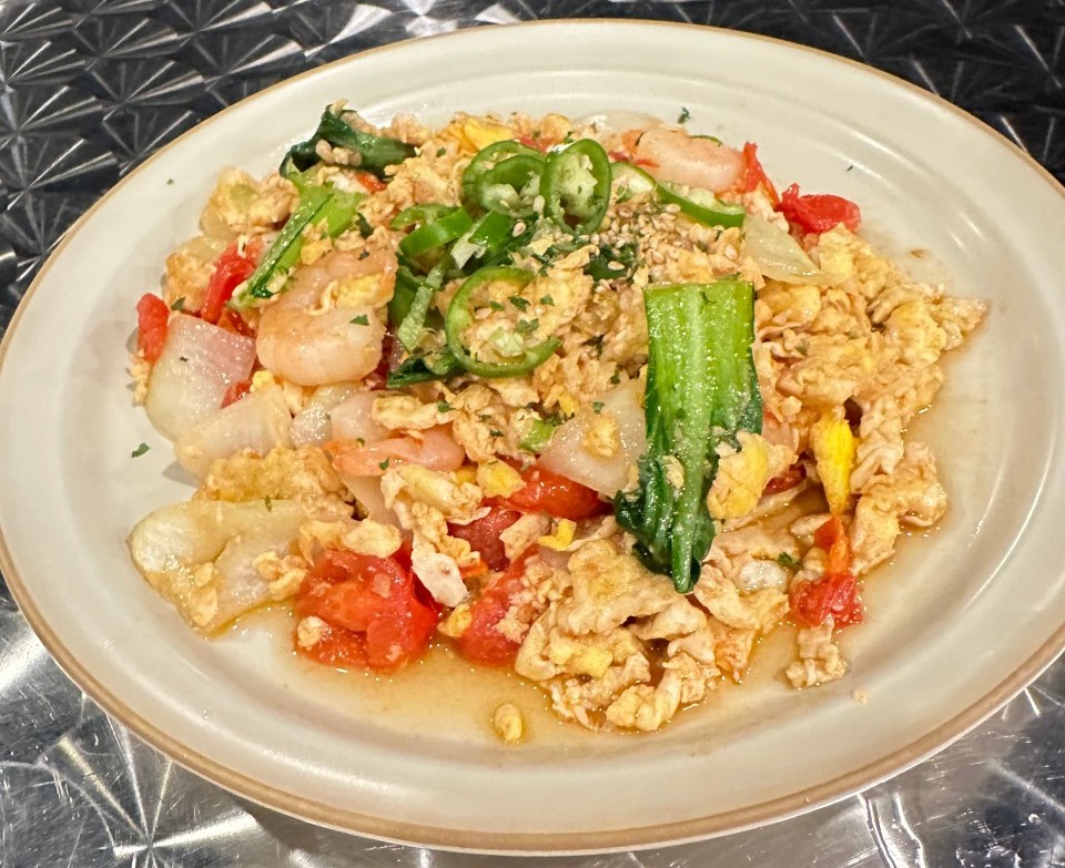 Stir-fried Shrimp, Tomato and Egg (Todalbok)