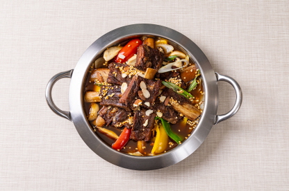 Soy Sauce Braised Beef Galbi
