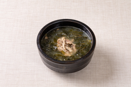Korean Beef and Seaweed Soup