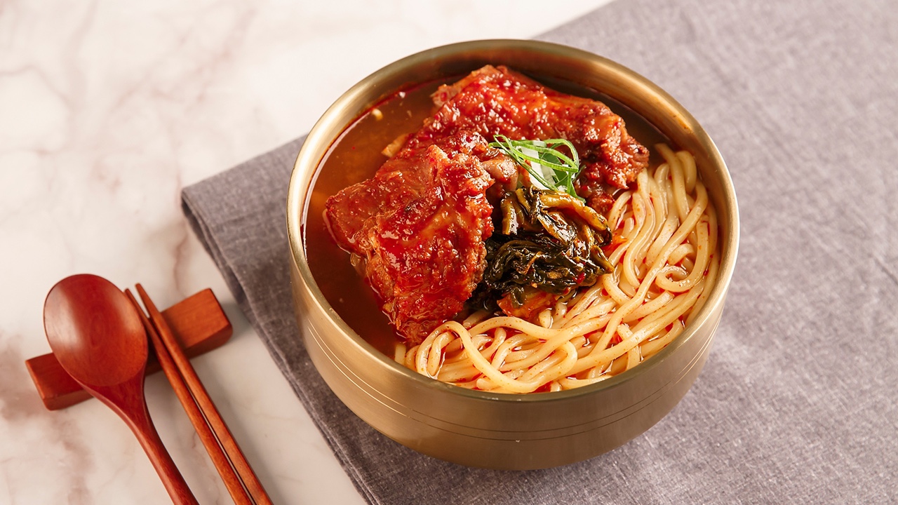 Chinese Noodles with Pork Neckbone (No Steamed Rice)