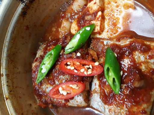 Braised Hairtail Stew (Jjageuli)
