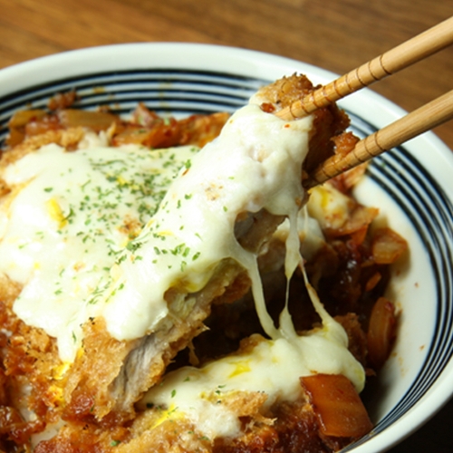 Aged Sirloin Cheese Kimchi Katsudon