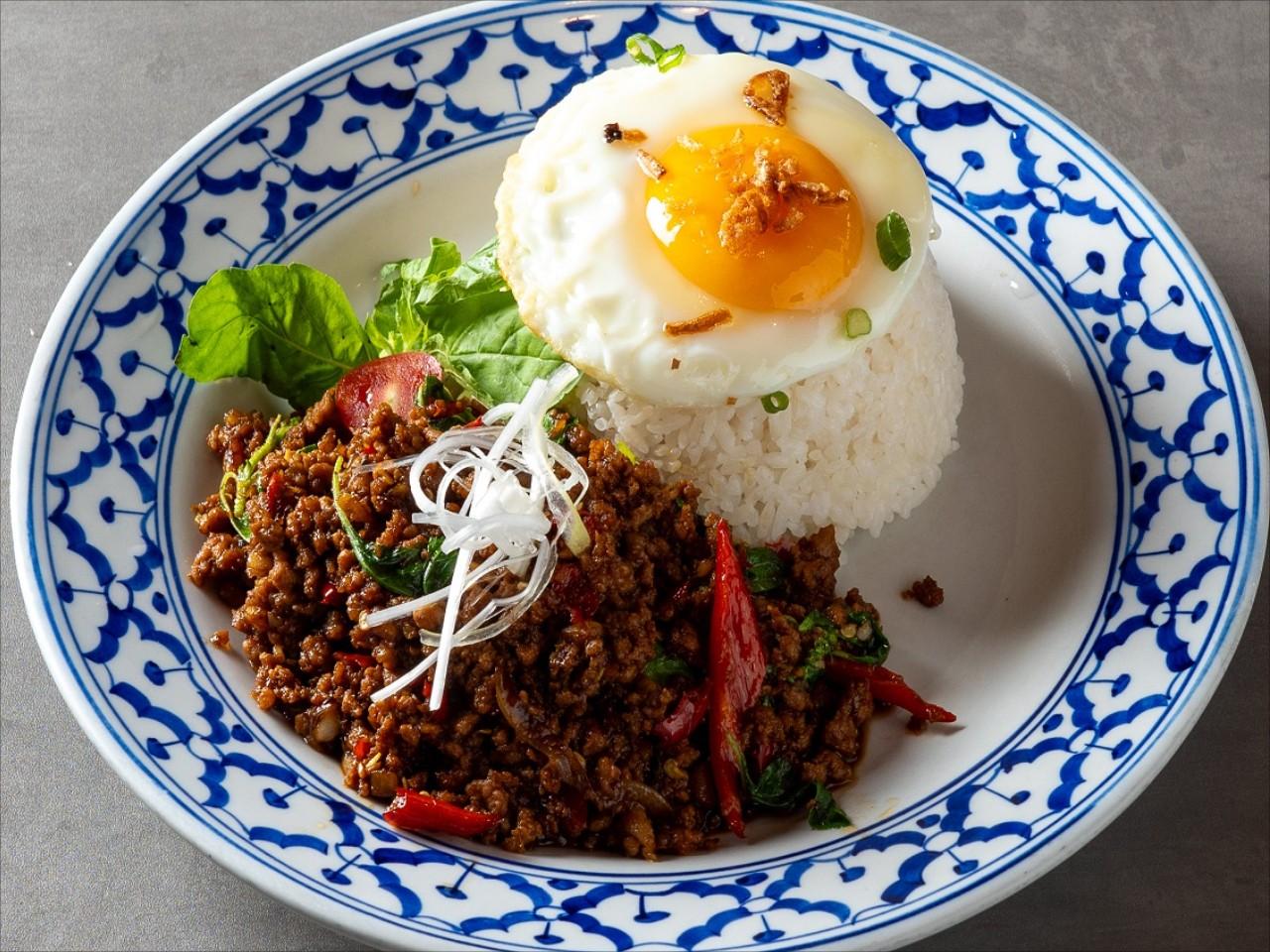 Stir-fried Minced Pork with Basil and Rice