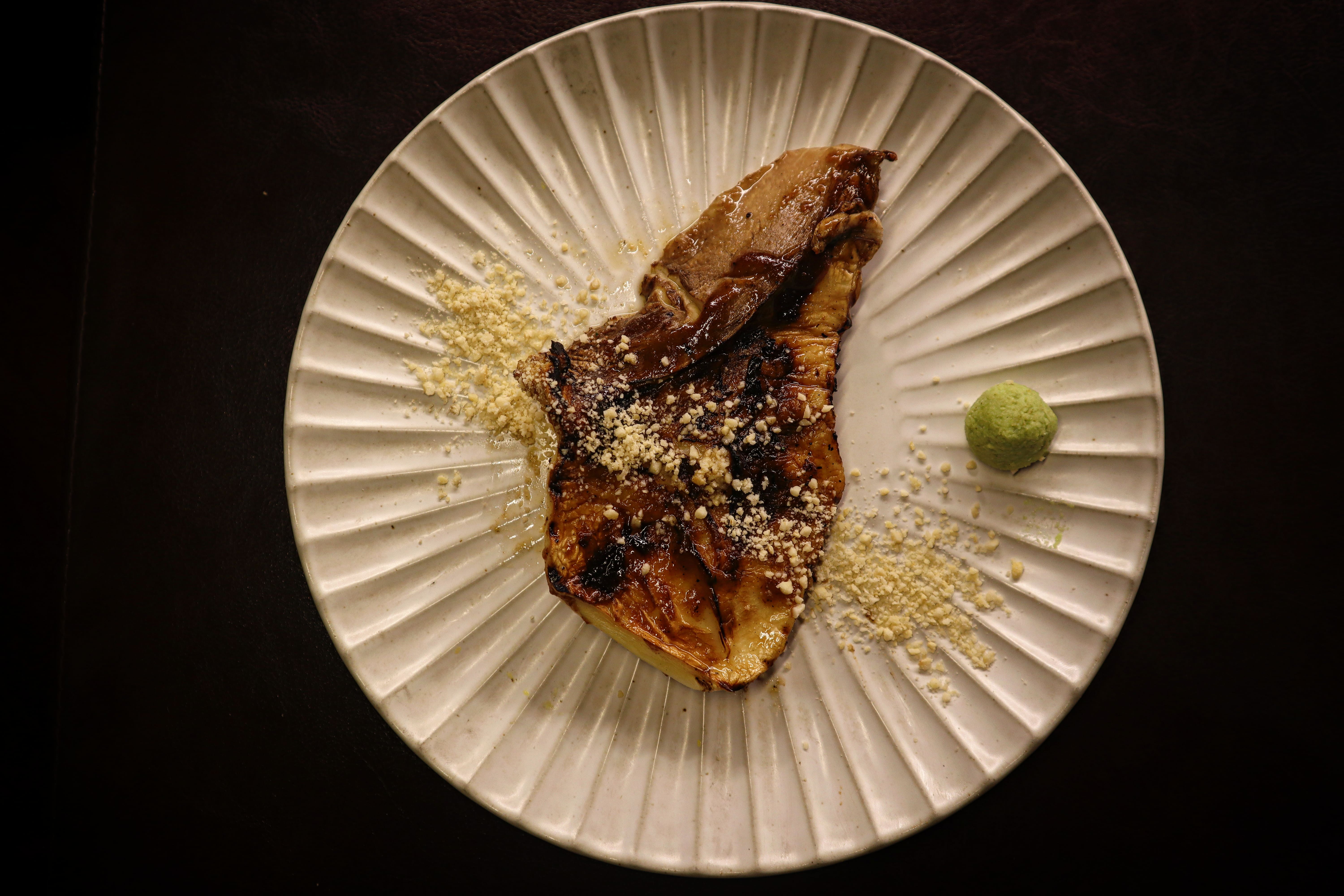 Chrcoal-grilled Caesar's Mushroom