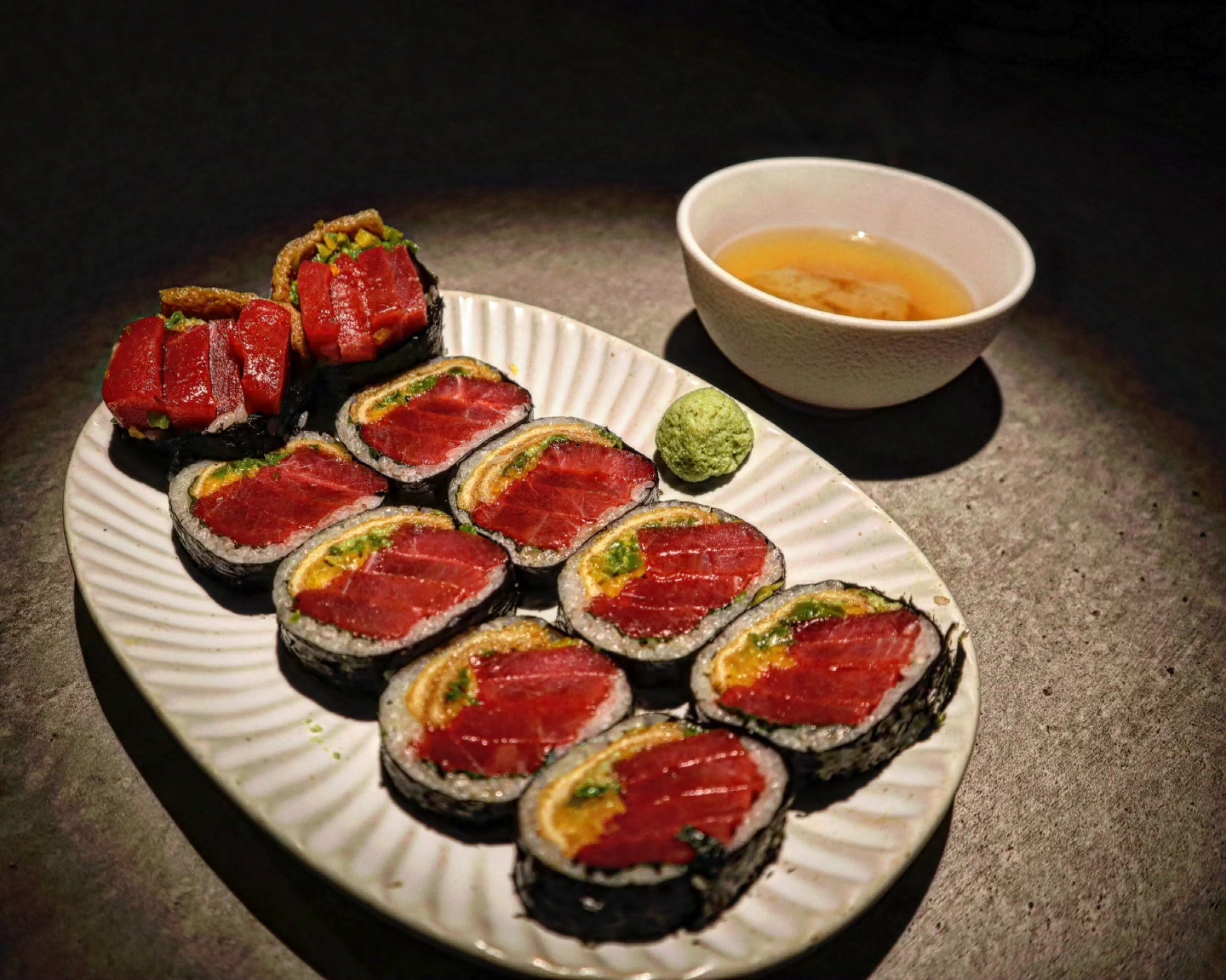 Real Tuna Futomaki