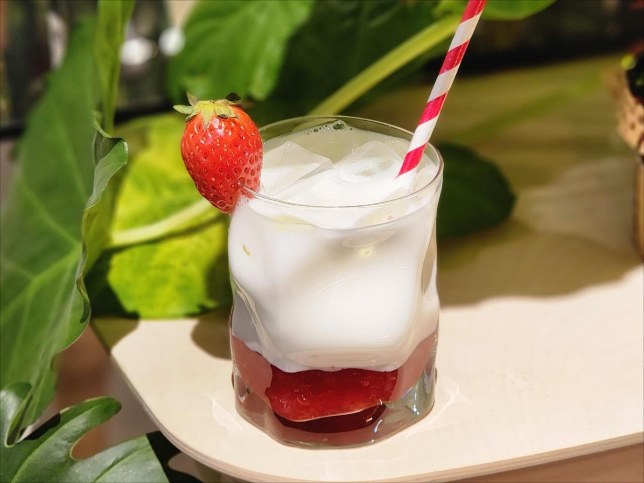 Strawberry Ripple Jam Latte (only ICED)