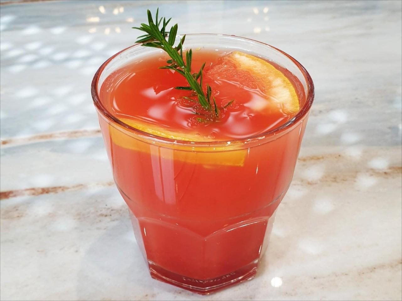 Homemade Honey Grapefruit Tea