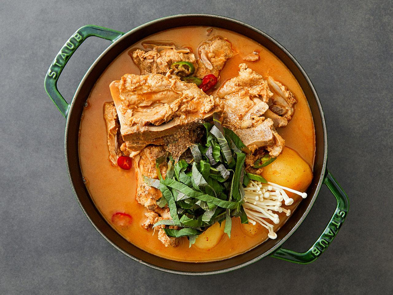 Pork Backbone Stew