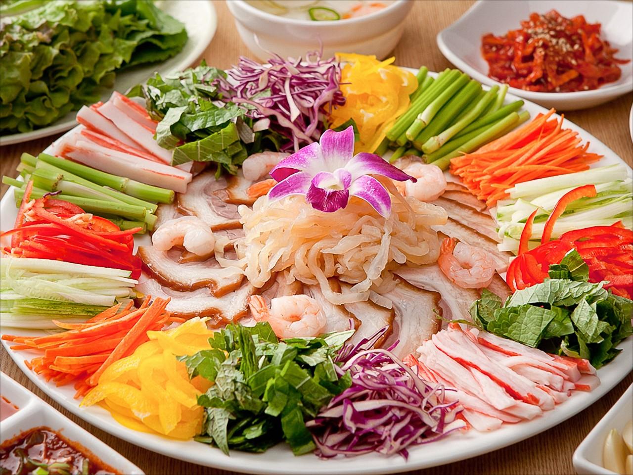 Cold Braised Pigs’ Feet Salad