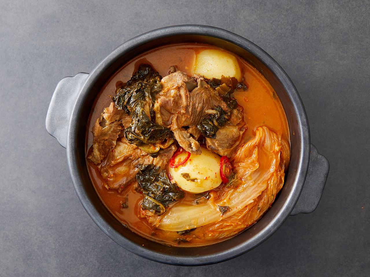 Aged Kimchi and Pork Backbone Stew