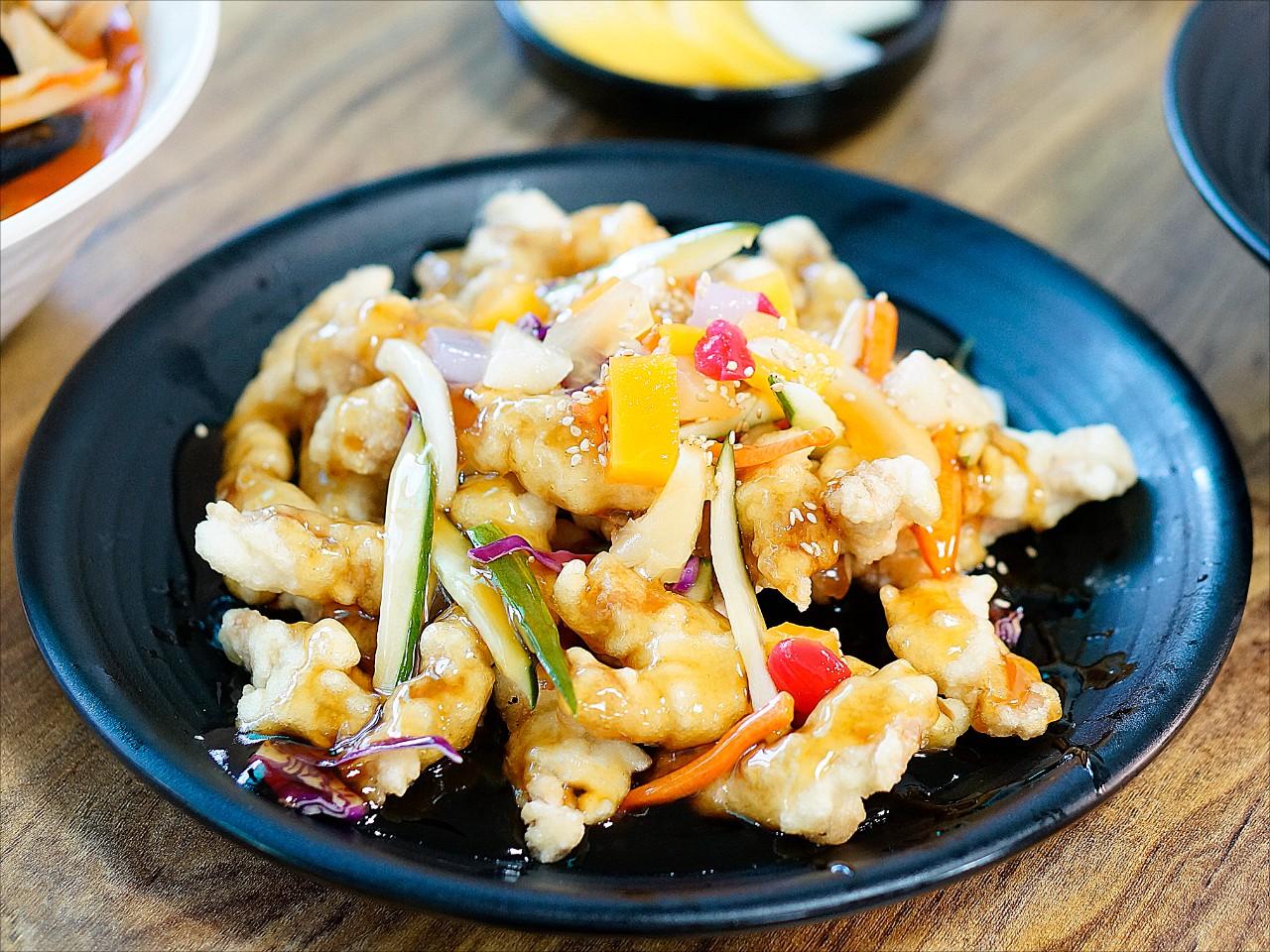 Deep-fried Pork with Sweet and Sour Sauce (Large)