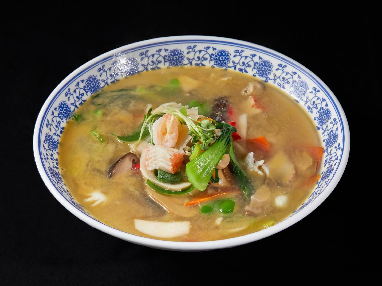 Three-delicacy Spicy Seafood Noodle Soup (White Spicy Seafood Noodle Soup)
