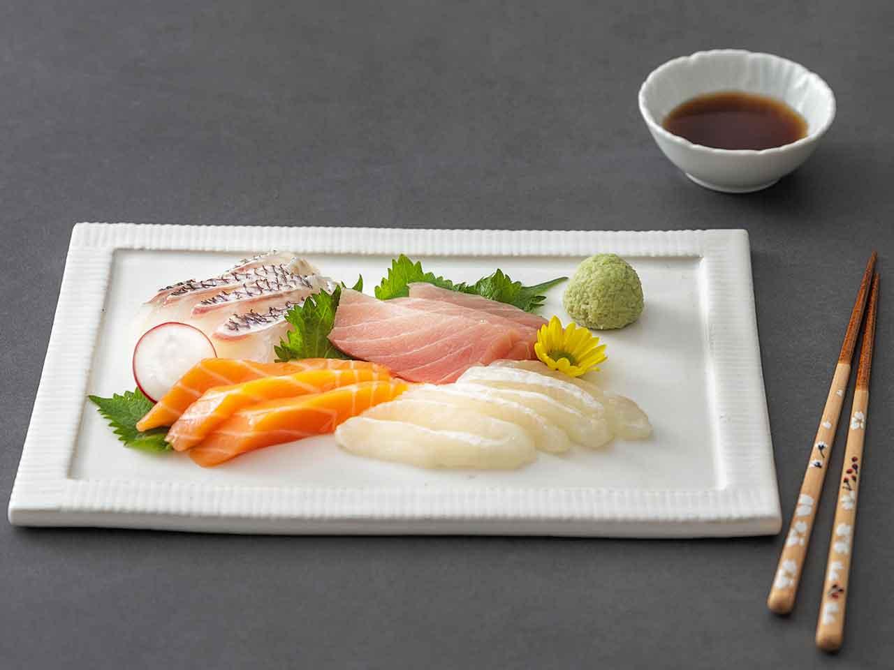 Premium Sliced Raw Right-eyed Flounder