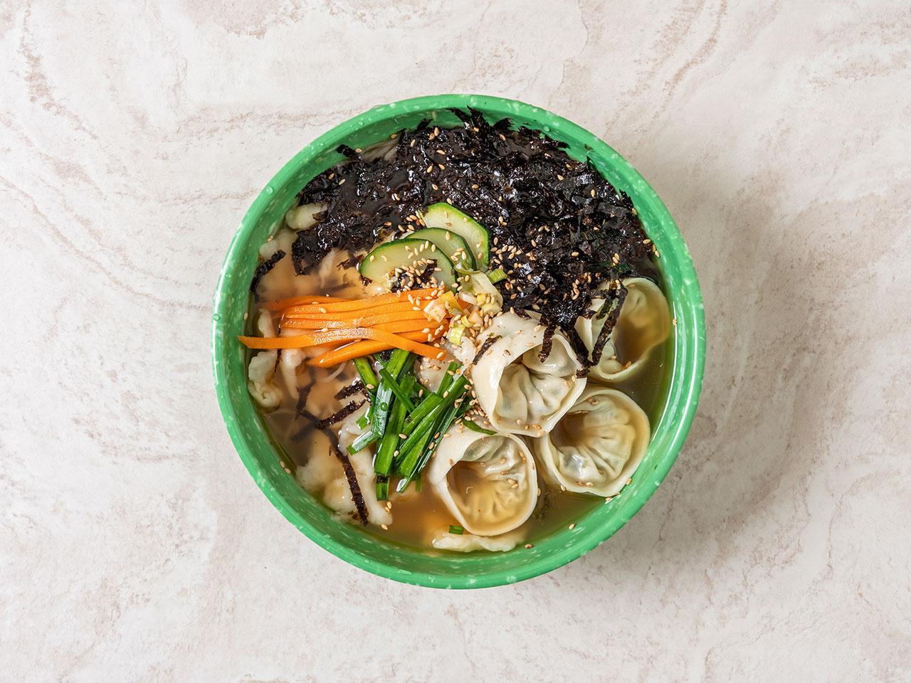 Hand-pulled Dough Soup with Mandu