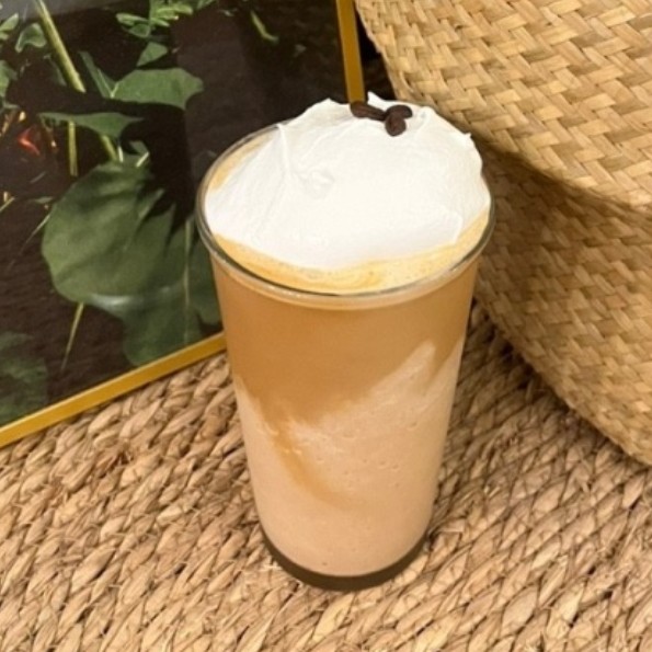 Camellia Handmade Fresh Cream Latte