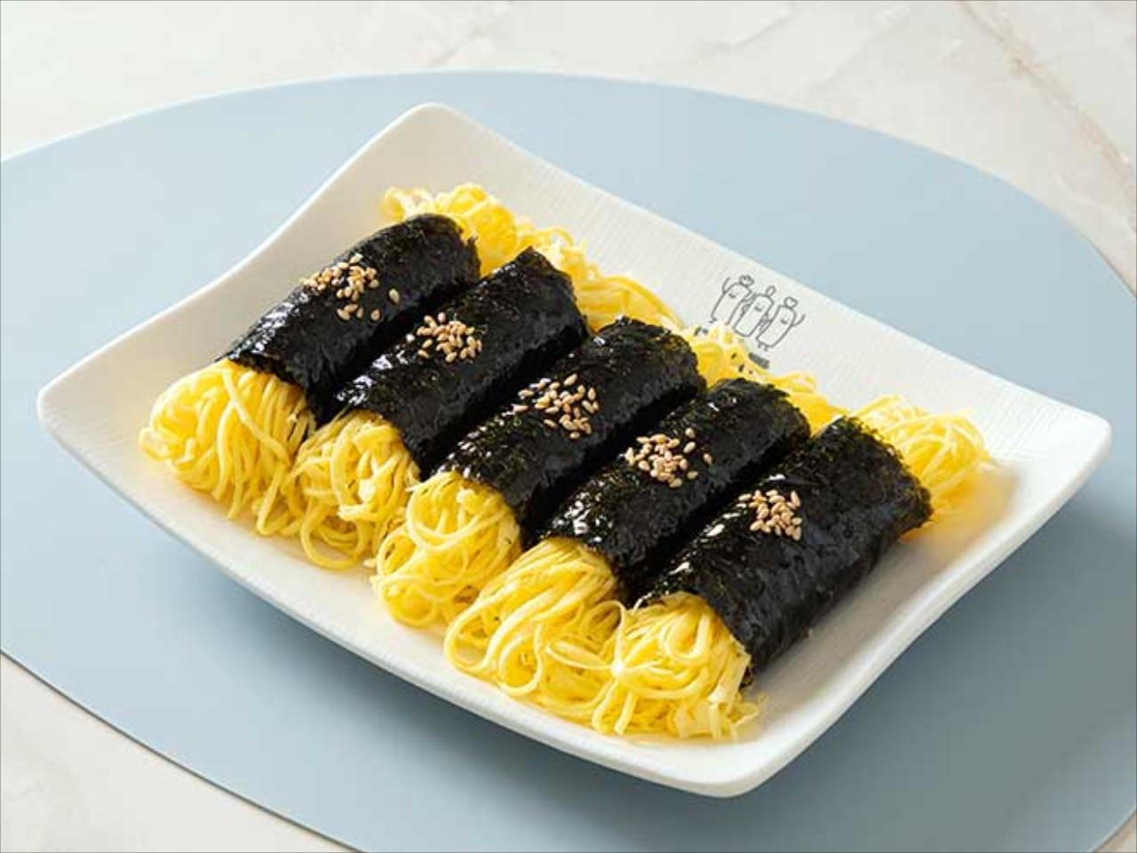 Egg Gimbap (5 pieces)