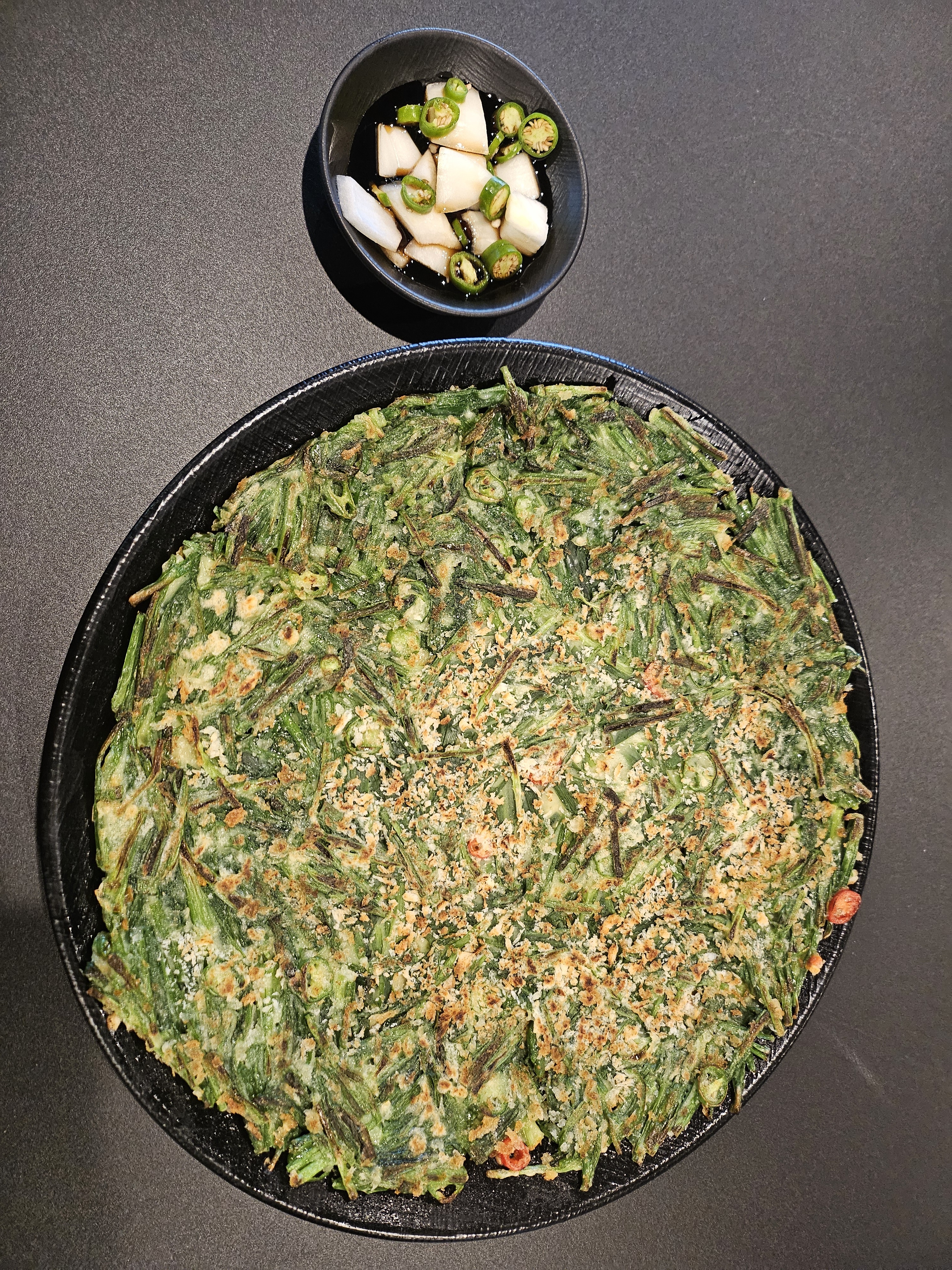 Spicy Chili Pepper and Chive Pancake