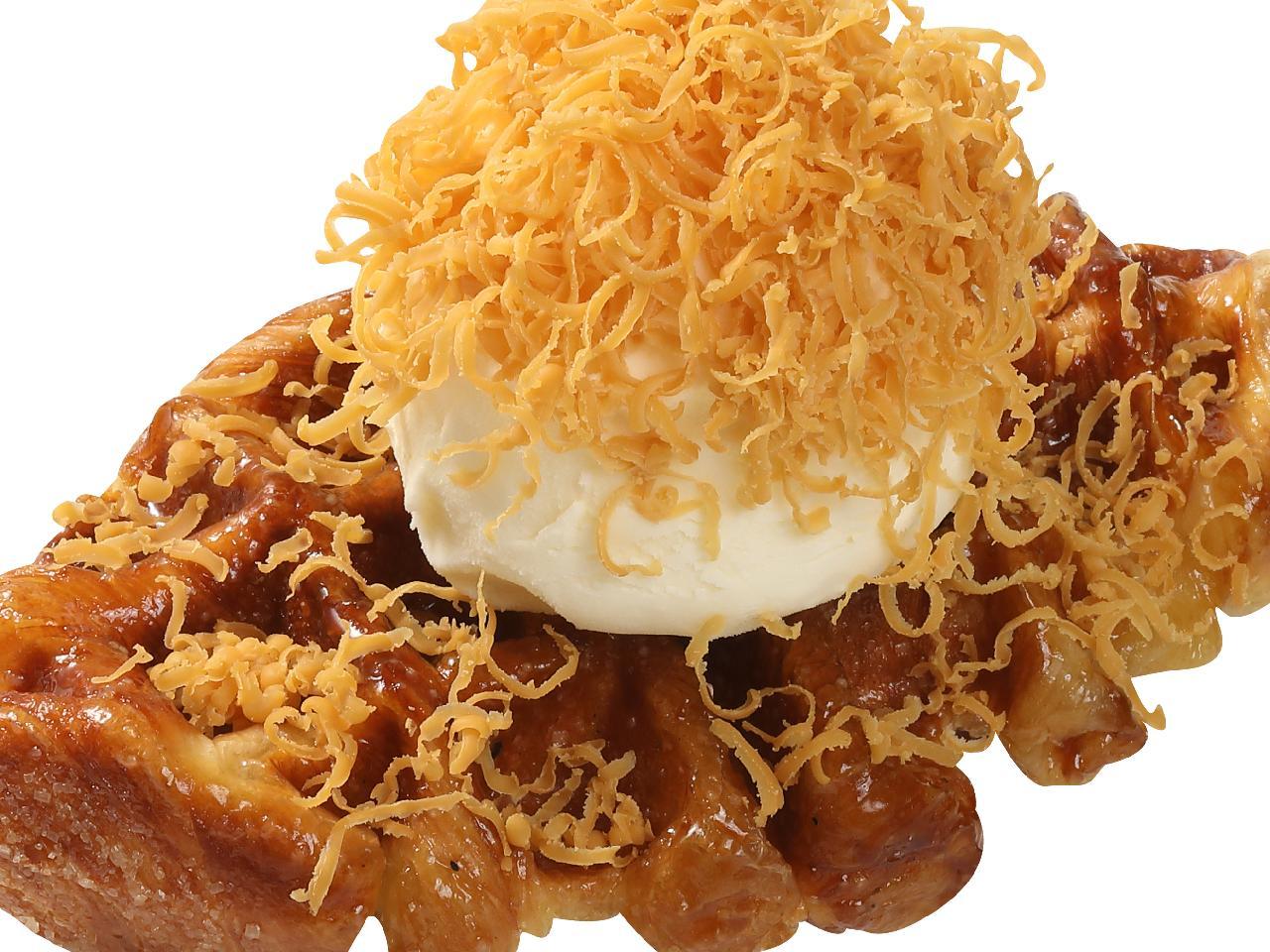 Brown Cheese Croffle